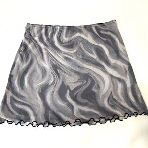 Urban Outfitters Women's Y2K Lettuce Hem Mini Skirt XL Grey Oilspill Mesh Grunge